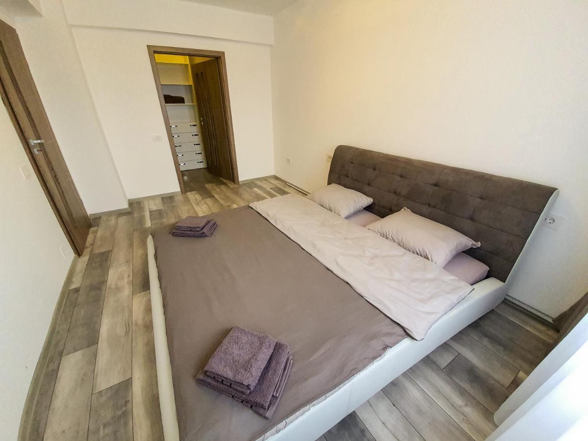 Central.Deluxe.Apartament.Nagyvárad Kültér fotó