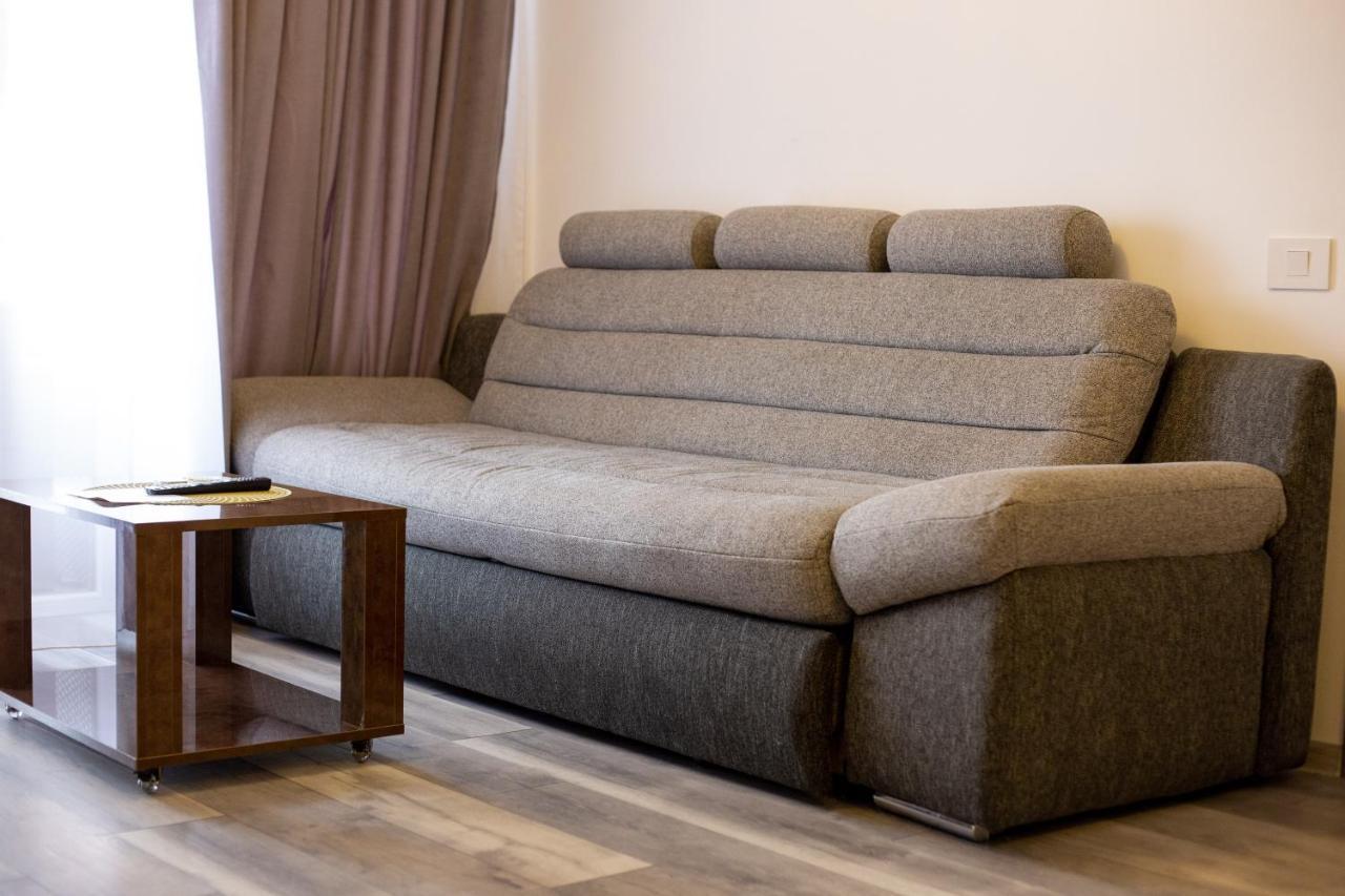 Central.Deluxe.Apartament.Nagyvárad Kültér fotó