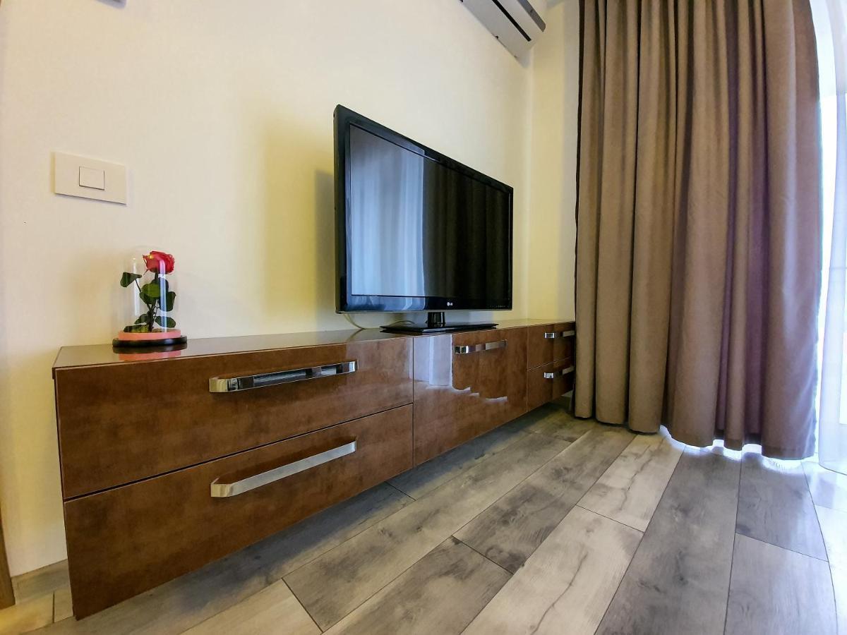 Central.Deluxe.Apartament.Nagyvárad Kültér fotó